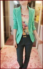 上海時(shí)尚女裝糖果小西裝批發(fā)貨源探秘 工廠直供，搶占市場(chǎng)新風(fēng)潮