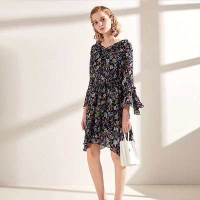 千慧紫長袖打底連衣裙 品牌折扣女裝批發市場的性價比之選